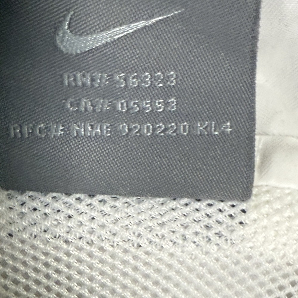 Nike Men Large White/Gray Polyester Vintage Mesh Lined Lightweight Jacket - Picture 4 of 11